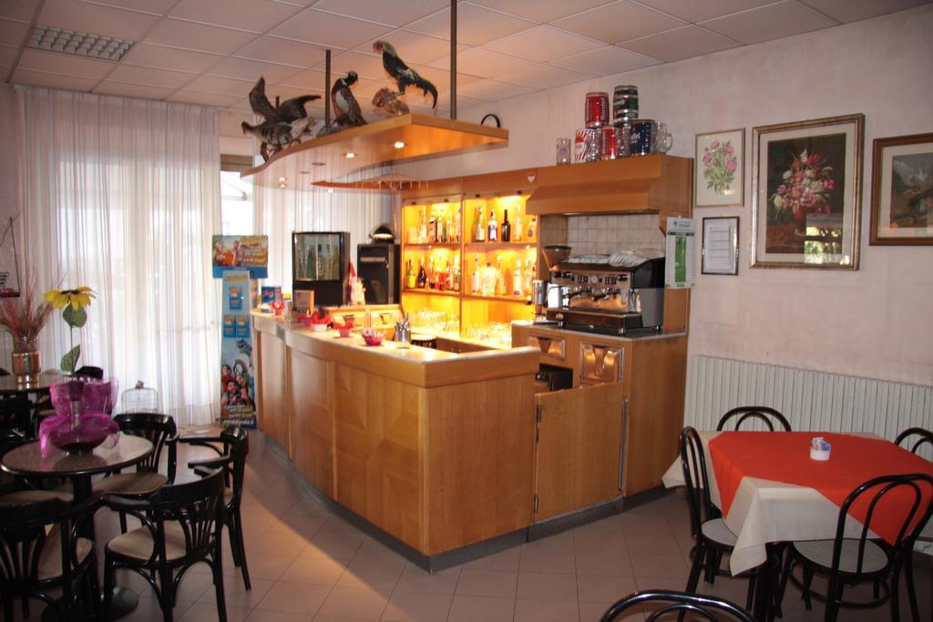 Hotel Peonia Rimini Eksteriør bilde